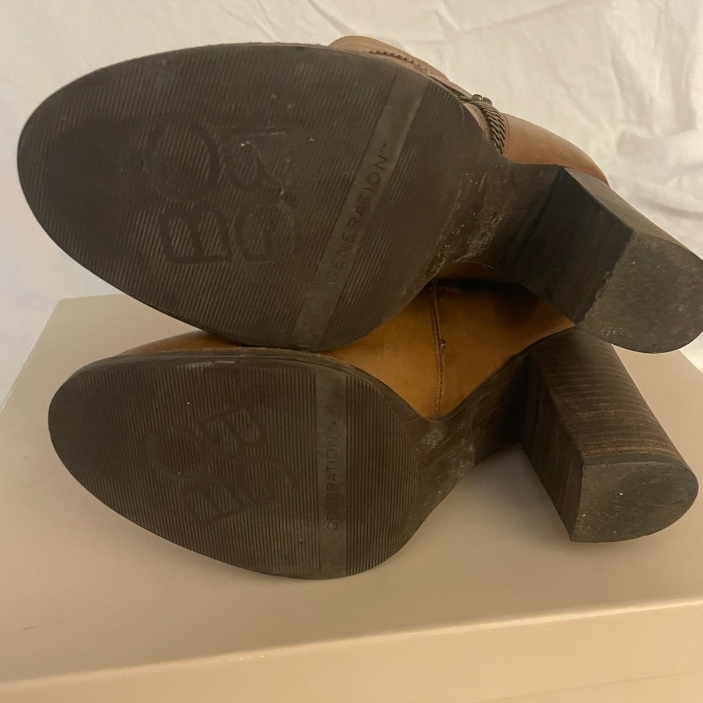 Bcbgeneration Clown Boot Size 7.5 In Acorn - image 2